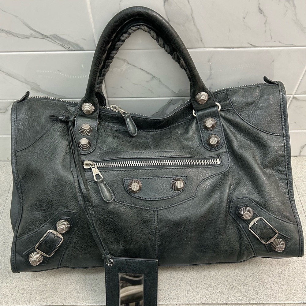 balenciaga giant stud tote